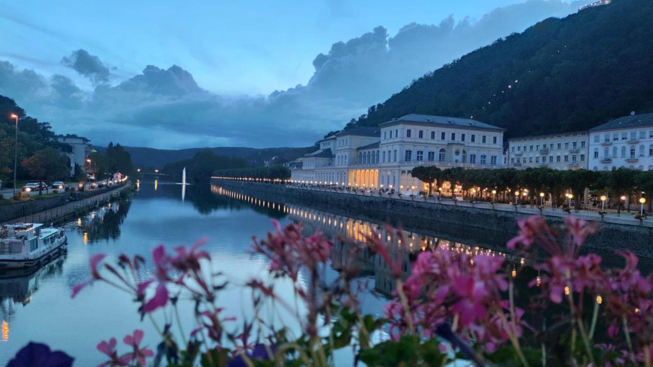 Вилла Autarke, Idyll. Huette Mit Kamin+Aussicht Dausenau Экстерьер фото